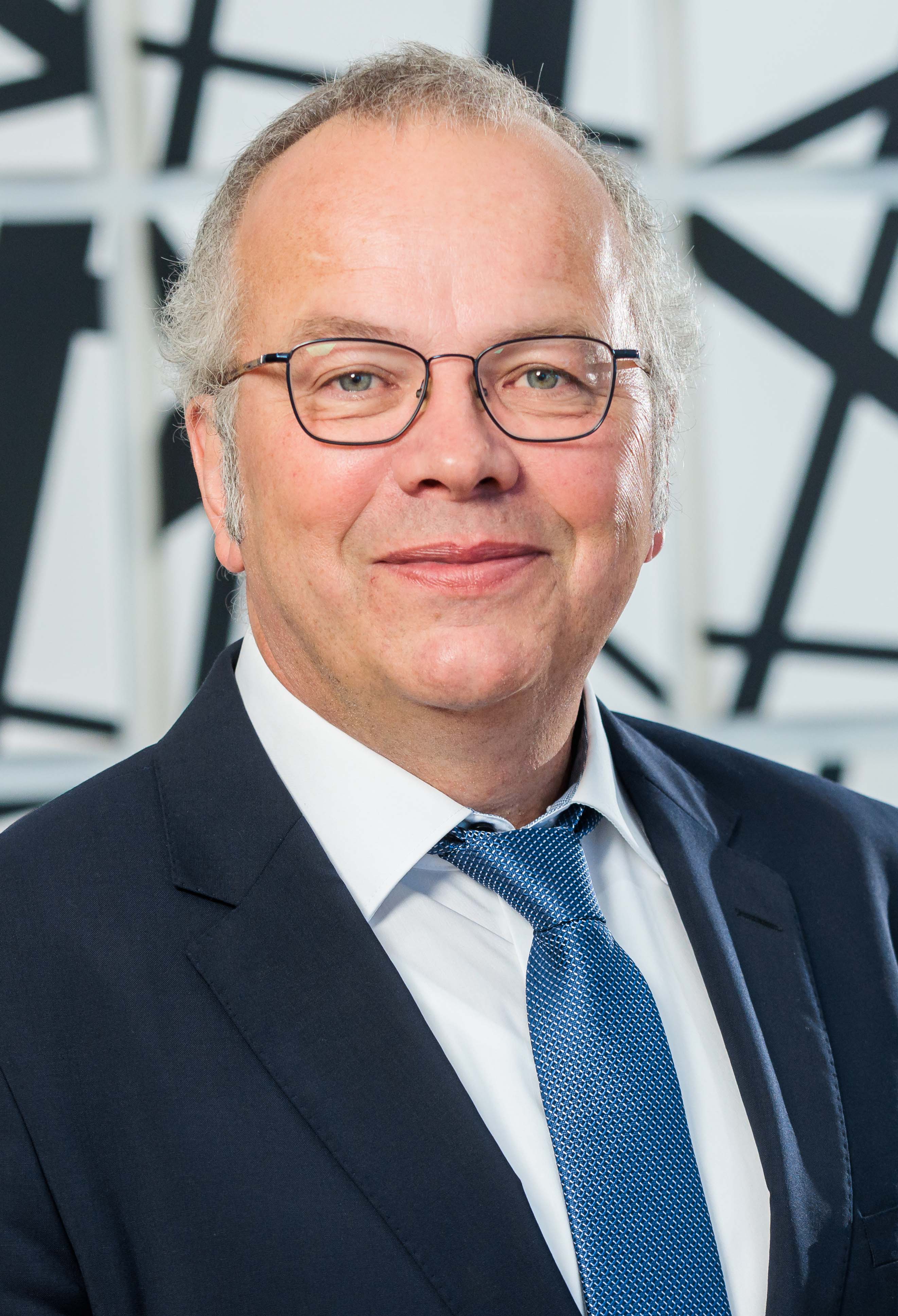 Dr.-Ing. Roland Boecking