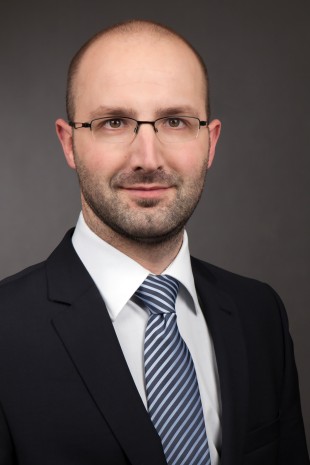 SCHWEISSEN & SCHNEIDEN: 
		Jan Pitzer
	