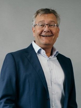 SCHWEISSEN & SCHNEIDEN: 
		Jörg Gerlitzki
	