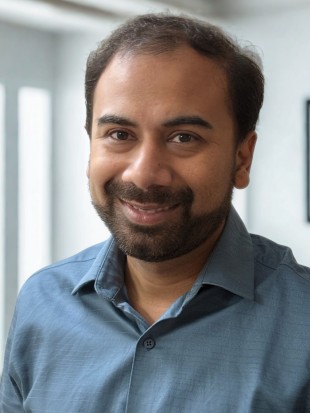 SCHWEISSEN & SCHNEIDEN: 
		Mayank Agarwal Photo
	