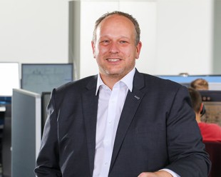 SCHWEISSEN & SCHNEIDEN: 
		Torben-Radtke-Alpaka-Innovation
	